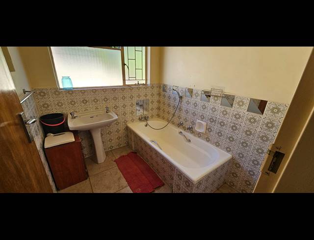 5 BEDROOM HOUSE FOR SALE IN WELGELEGEN